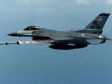 The Economist: Запасите от ракети за украинските F-16 са на изчерпане