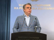 Василев с остра критика към Йотова: Опитът за прехвърляне на вината към медицинска комисия е жалък
