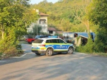 Потушен е пожарът край военния завод на "ЕМКО"