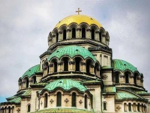 Въвеждат ограничения за паркиране около храм-паметника "Св. Александър Невски"