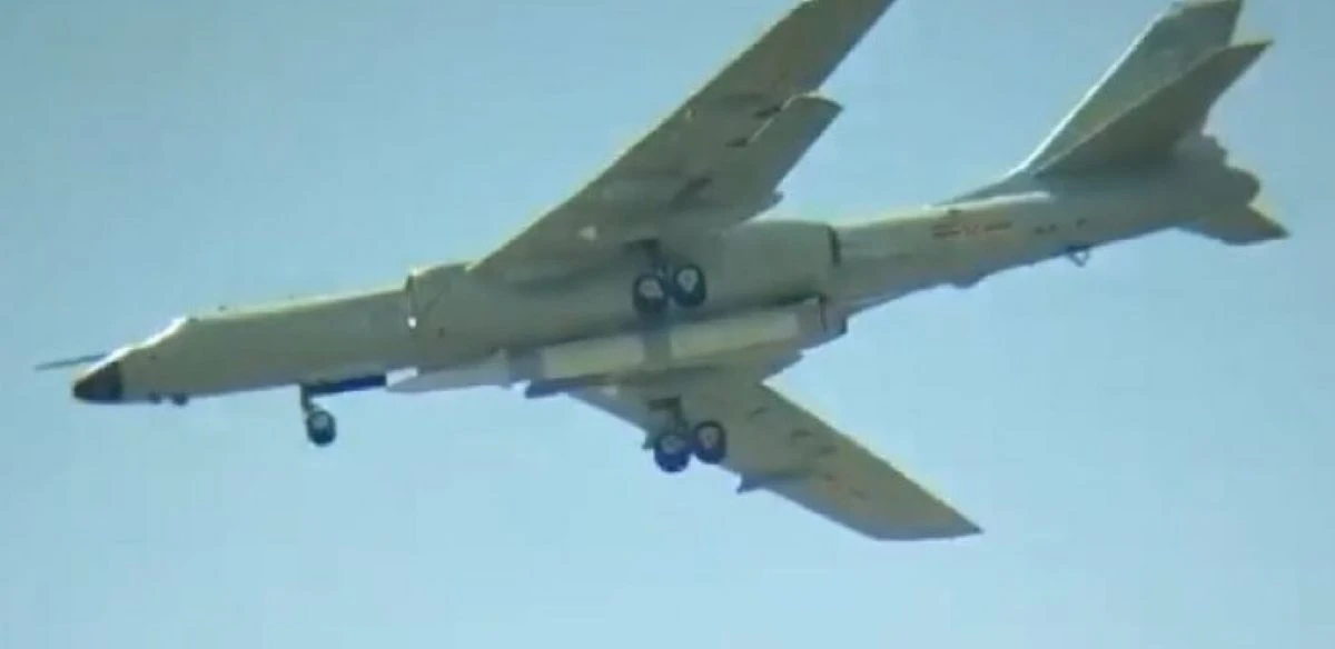 Китай разполага стратегически ядрени бомбардировачи H-6N с балистични ракети в Тихия океан