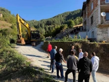 Подпорна стена за над 280 000 евро изграждат в рудоземско село