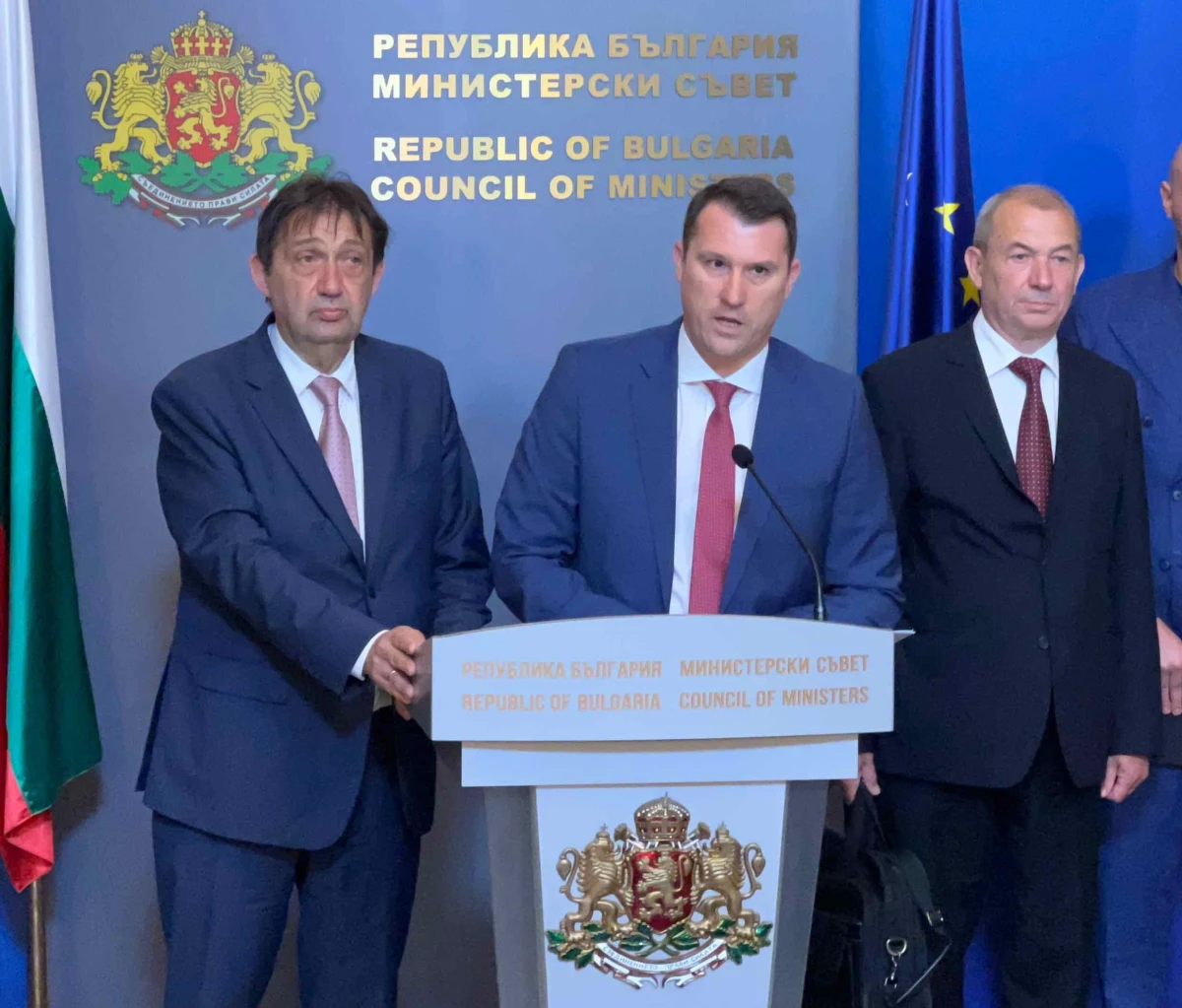 Копринков отговаря вместо Радев за "Боташ": Концесията на АМ "Черно море" няма общо със замразяването на договора