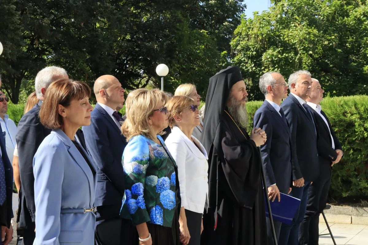 Новата академична година в ЮЗУ "Неофит Рилски" започна с тържествена церемония