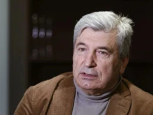 Илиян Василев: Правителството се страхува да бръкне в джоба на "Лукойл", в момента най-много печелят рафинериите и търговците