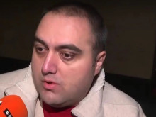 Скандалът с камери в училищните тоалетни: Отстраняват Александър ...
