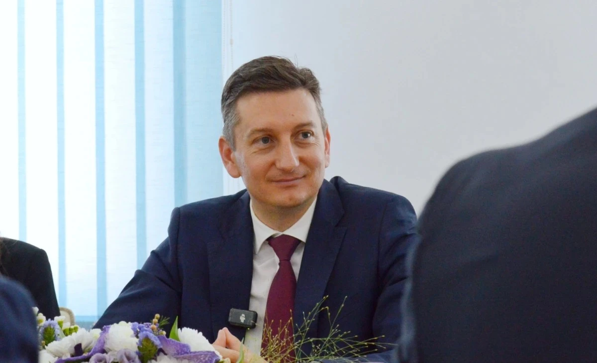 Министър Василев: В ерата на изкуствения интелект отговорността зад всяка дума и действие принадлежи на хората