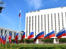 Руското посолство: Санкциите срещу Русия правят лоша услуга на САЩ и ще повишат цените на горивата
