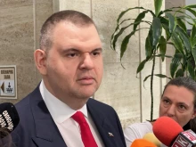Делян Пеевски: Освен да кача Демерджиев на един космически кораб до Марс с билет за 50 милиона