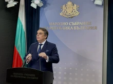 Василев за мерките за горивата: Компенсации само за едните, другите 6 милиона българи да пият по една студена вода от "Кошницата с грижа"