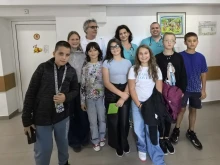 "От дете за дете" – шестокласници с благороден жест към малките пациенти на МБАЛ – Смолян