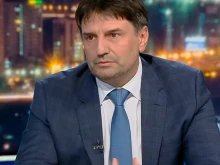 Любомир Николов: Малоимотни лица въртят милиони при превалутирането на левове в евро 