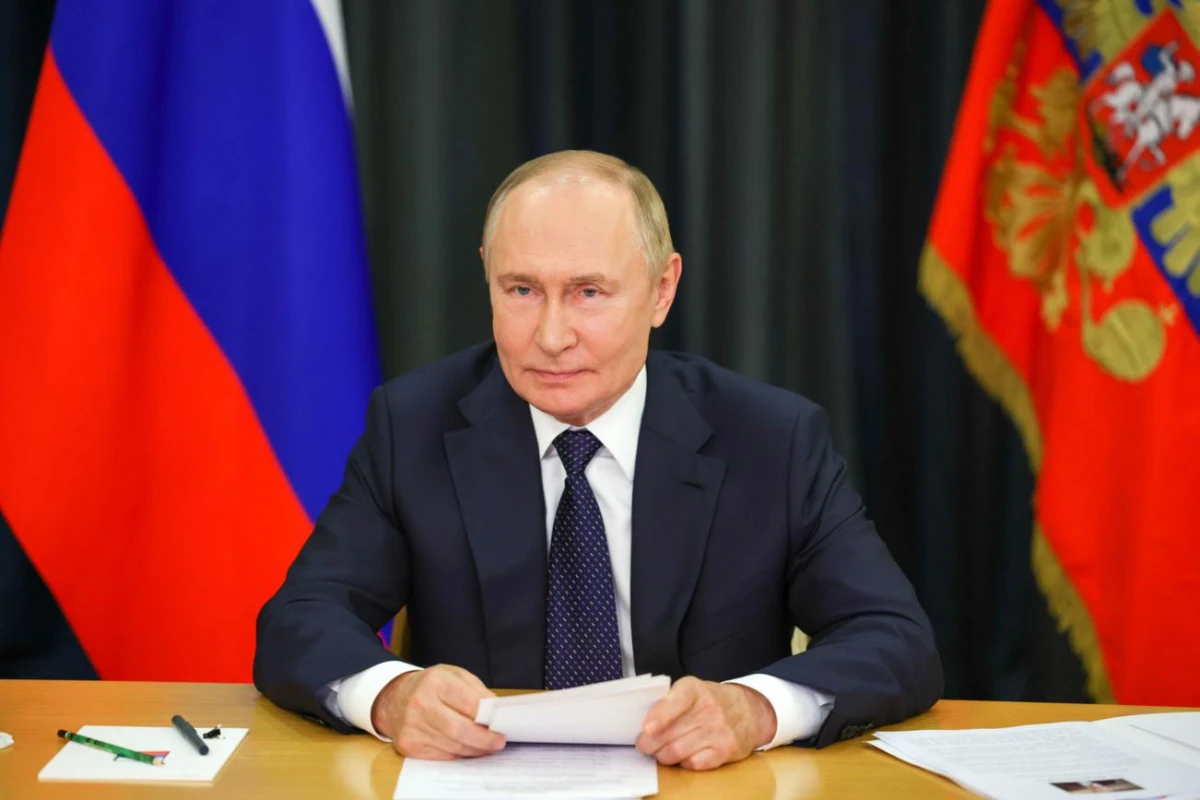 Путин: Военните роботи и високоточните оръжия са бъдещето на руската армия