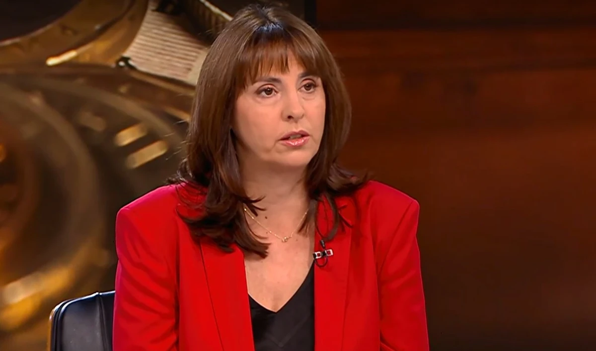 Ефремова с добри новини: Увеличение на майчинството, на детските надбавки и еднократната помощ при раждане