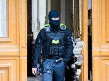 Bild: Извършен е обиск в дома на сътрудник на водещия кандидат на "Алтернатива за Германия" в Берлин
