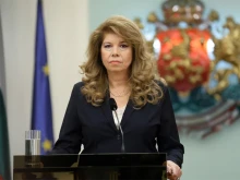 Йотова: Радев се справя много добре като премиер, не му трябва трети президентски мандат, предложиха ми да водя мръсна кампания срещу Гюров