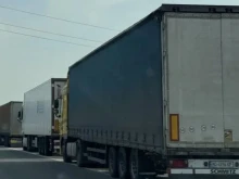 Интензивен трафик и колони от камиони на границата с Турция
