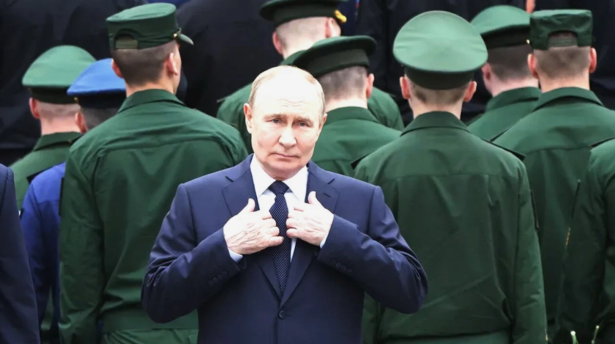 Сергей Гуриев пред Newsweek: Изборната победа може да подтикне Путин към ескалация на войната