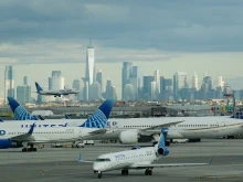 Възобновяват изцяло полетите на летищата Newark, JFK и LaGuardia