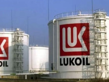 FT: Сделката между "Лукойл" и Carlyle остава блокирана от админис...