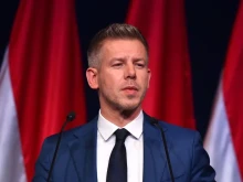 Унгарската прокуратура иска имунитета на премиера Петер Мадяр
