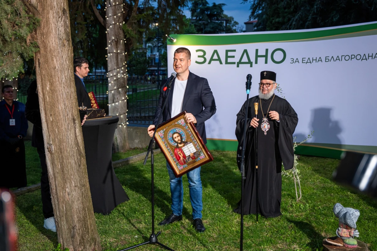 Старозагорци събраха близо 100 хил. евро за храм "Св. Мина" в благотворителната вечер на кмета Живко Тодоров