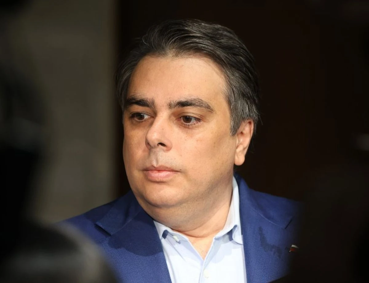 Асен Василев: "Прогресивна България" се опитва да ни убеди, че лихва от 11 000% е приемлива!