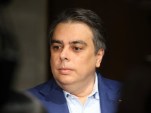 Асен Василев: "Прогресивна България" се опитва да ни убеди, че ли...