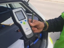 Полицаи от София измамили шофьор с положителен тест за наркотици и взели 800 лева