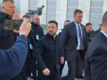 След въпрос от руски журналист: Зеленски заяви, че би отишъл в Москва "само с ракета"