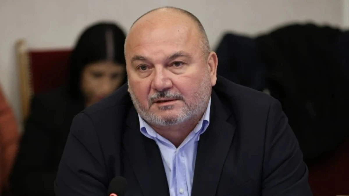 Любомир Дацов: "Свръхпечалбата" е измислица, с която се оправдават по-високи разходи