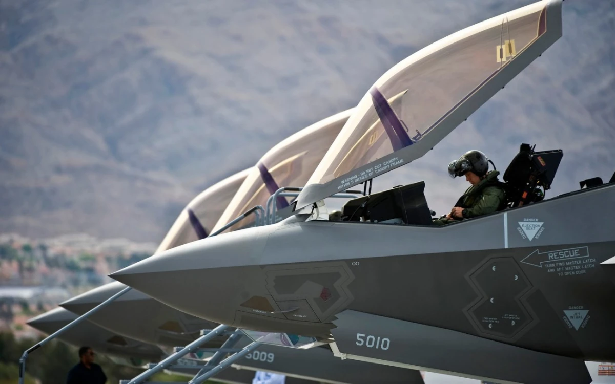 Гаф за милиарди: Австралия случайно изпрати резервни части за F-35 в Китай, вместо в САЩ