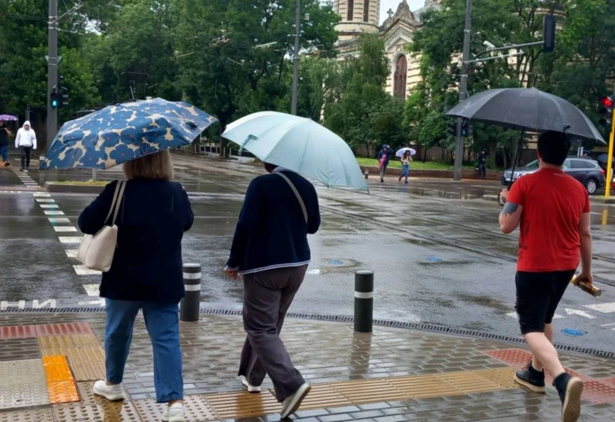 Дъждовна събота в голяма част от страната