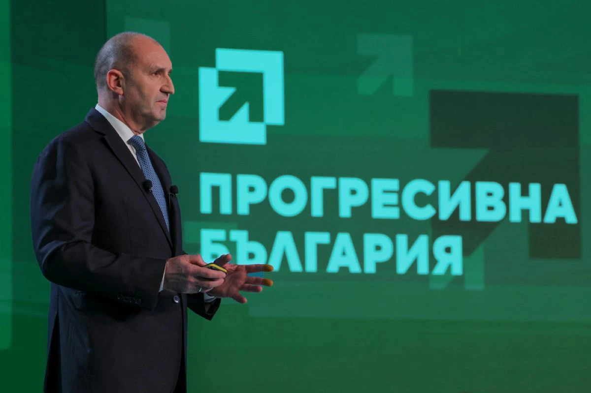Радев събра извънредно ПБ в Пампорово, НСО не пуска журналисти