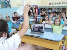 Пари срещу по-добри резултати: Нова идея за финансиране на училищата