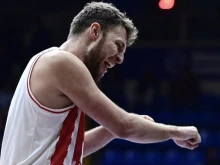 Олимпиакос спечели Суперкупата на Гърция, а Александър Везенков е MVP