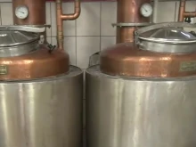 Производителите на домашна ракия готови на протести: Шише ракия не е подарък, а 1000 евро глоба