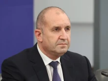 От "никакви данъци" до данъчен потоп за седмица – ето какво направи Радев