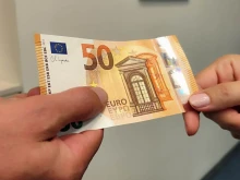 Старт на изплащането на инфлационния чек от 50 евро