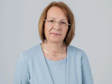 Кметът на Казанлък Галина Стоянова: Днес Ви благодарим, че зад всяко наше утре стоят хора като Вас! Честит Международен ден на възрастните хора!