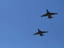 Су-25 прелетяха над Стара Загора, а военни показаха бойни умения и техника в парк "Артилерийски"