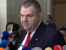 Пеевски: Ако има 36 фактури за мои полети, ще подам оставка