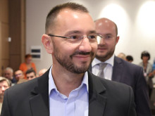 Антон Хекимян: Велик ден - време е Северна Македония да не гледа ...