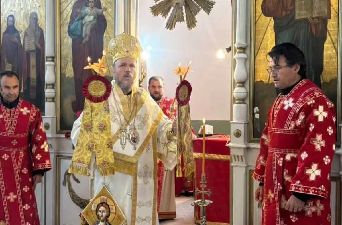 Обновиха храм "Свети архангел Михаил" в русенския квартал "Долапите"