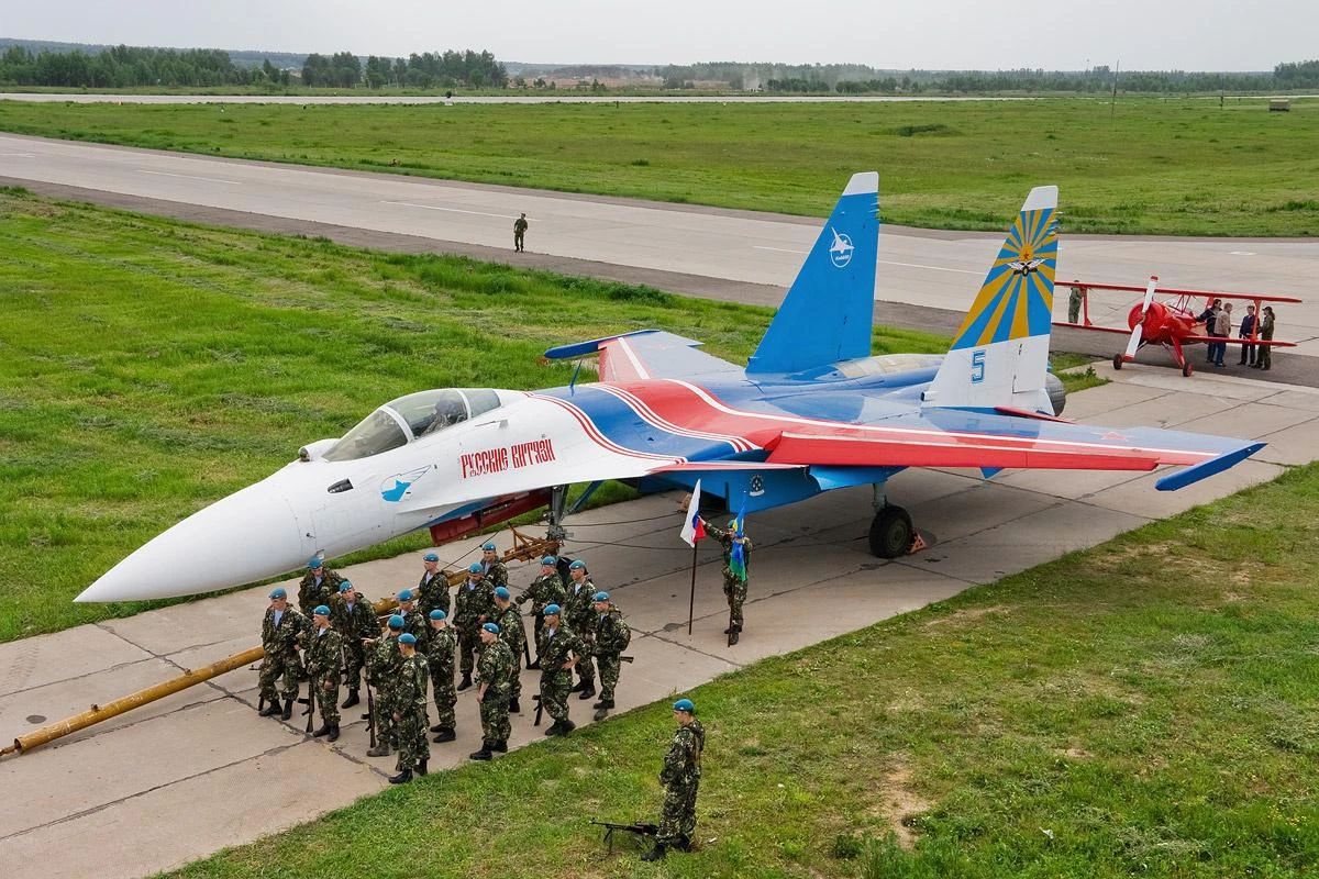 СБУ порази руски изтребители Су-35 и Су-34 на военно летище в Адигея