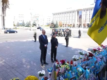 Мерц и Зеленски отдадоха почит на загиналите украински бойци