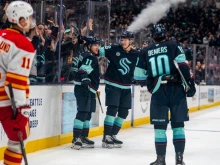 Силни домакини в двубоите от NHL тази нощ