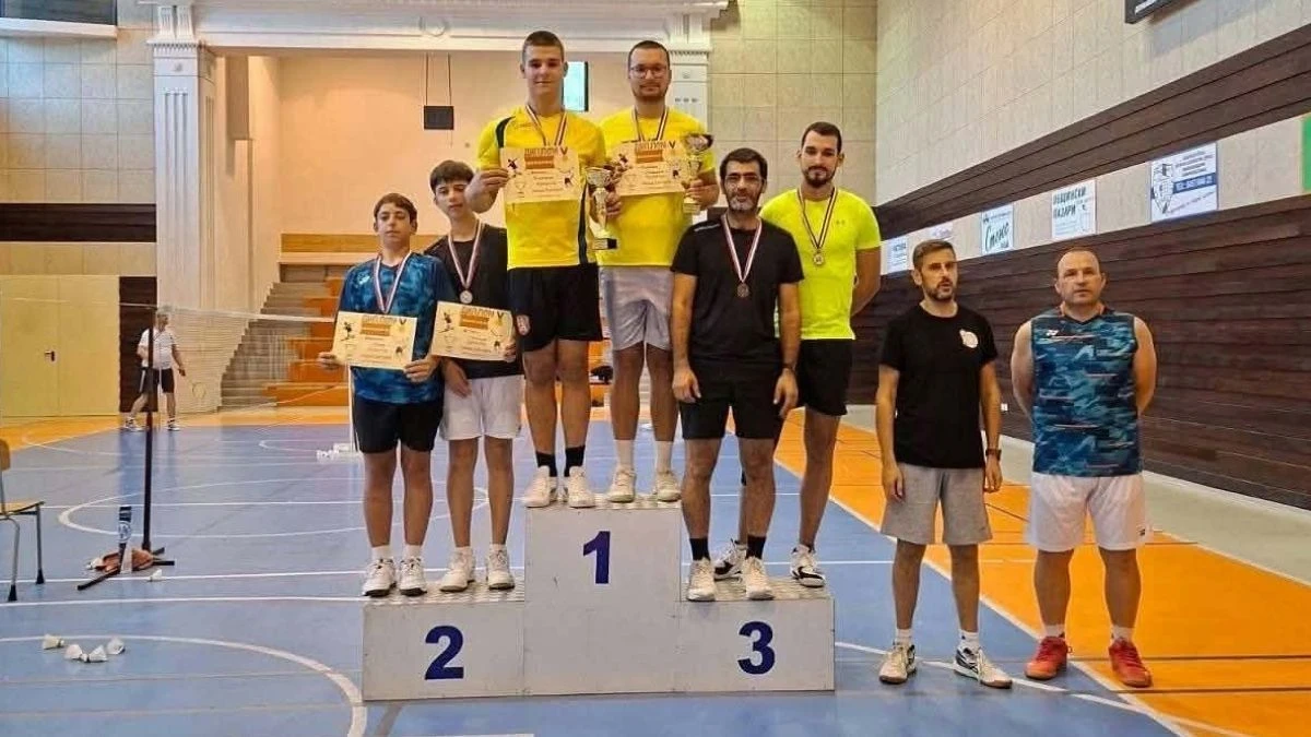 Оспорвани срещи и много емоции на турнира по бадминтон за Купата на Нова Загора