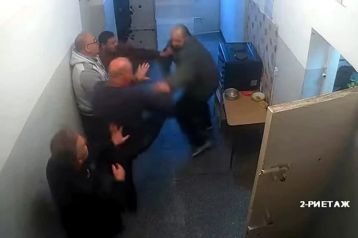 Докато чакал помилване от Йотова, "болният" наркотрафикант се бие в затворническата болница