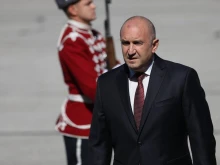 Радев дава извънредно изявление заради дроновете край Бяла в 11:15 часа
